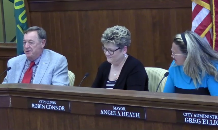 adrian-clerk-robin-connor-announces-retirement-5-1-23
