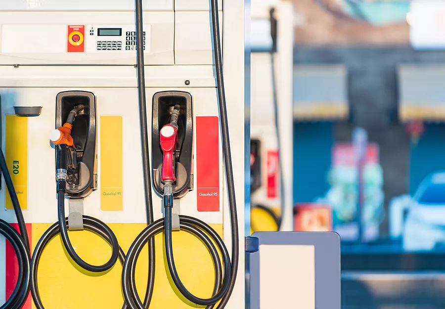 colorful-filling-nozzles-for-gas-pumps-gas-station-in-operation