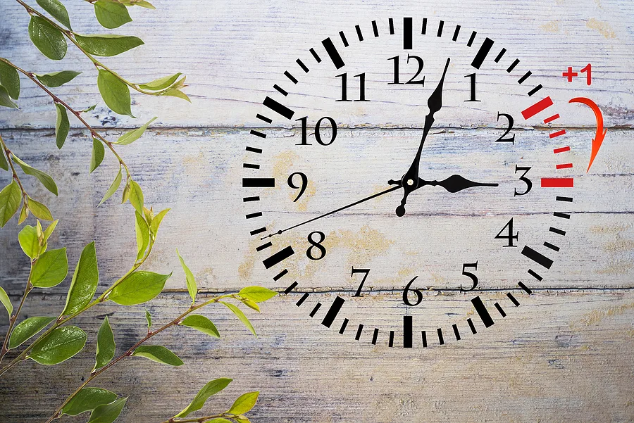 daylight-saving-time-change-clock-to-summer-time