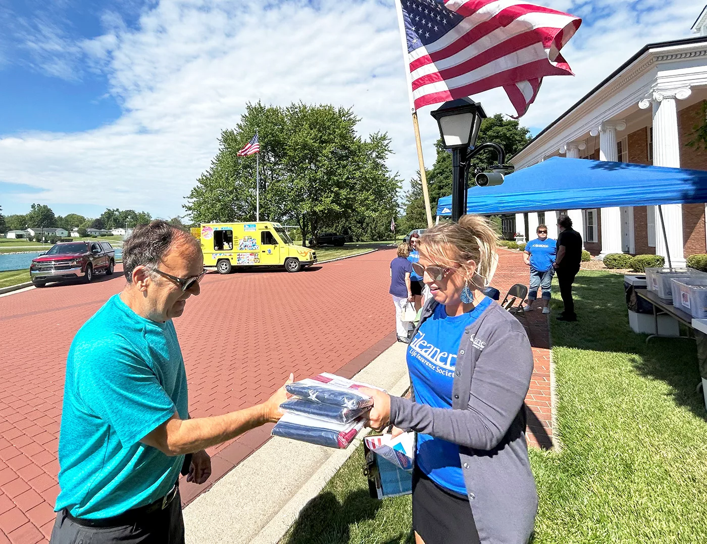 gary-ward-receives-flags