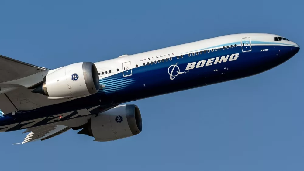 Boeing reaches tentative deal with union to avoid production strike ...