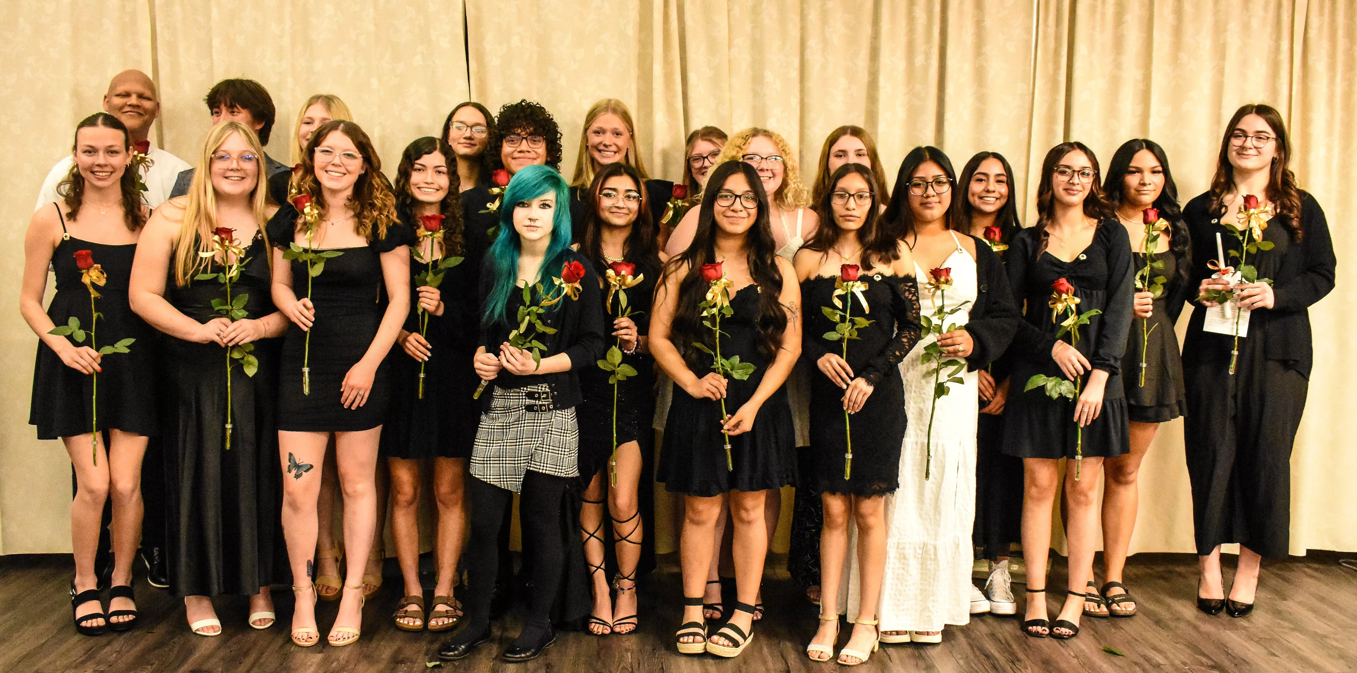 cna-pinning-group-photo-april-2025-2