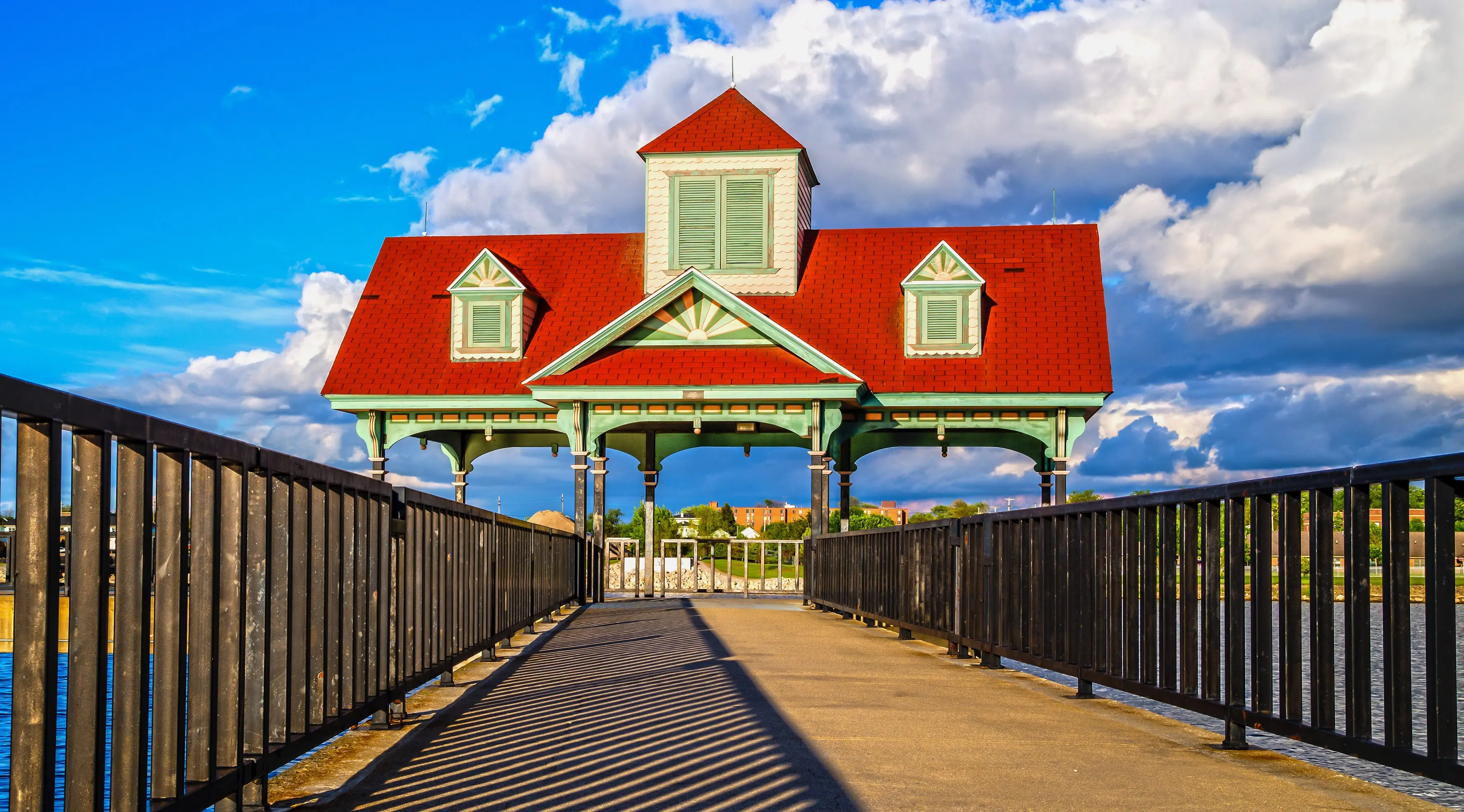 bay-city-river-walk-in-michigan