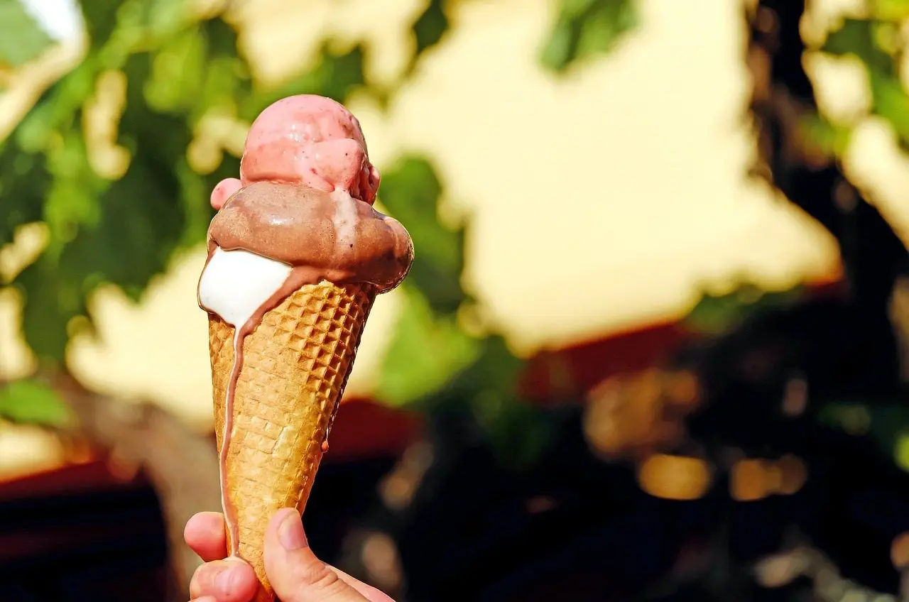ice-cream-1601932_1280
