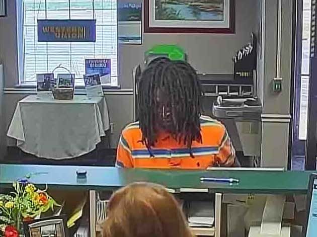 Us Bank Robbery Suspect Still At Large Wkdz Radio