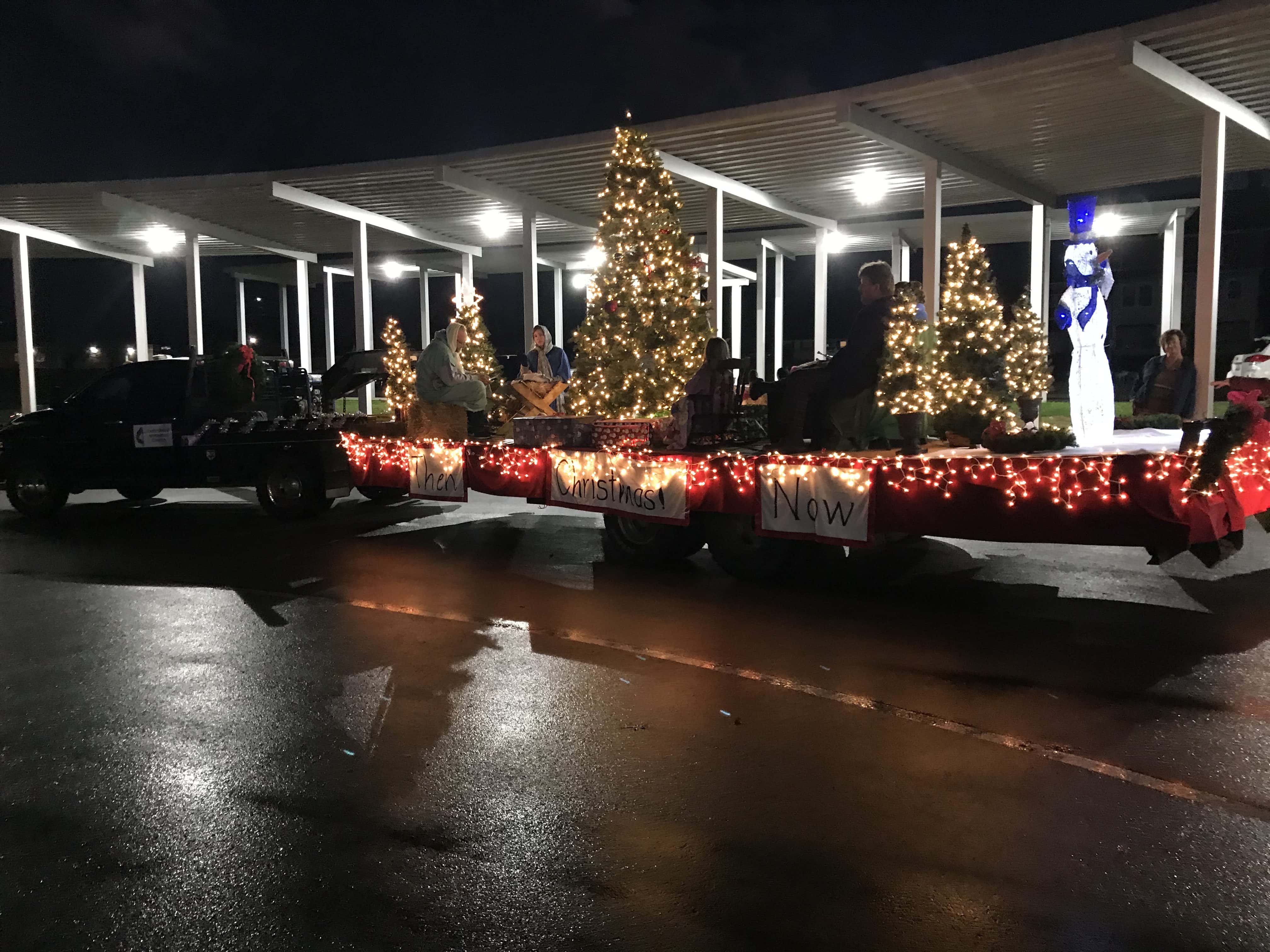 Annual Christmas Parade Lights Up Cadiz WKDZ Radio