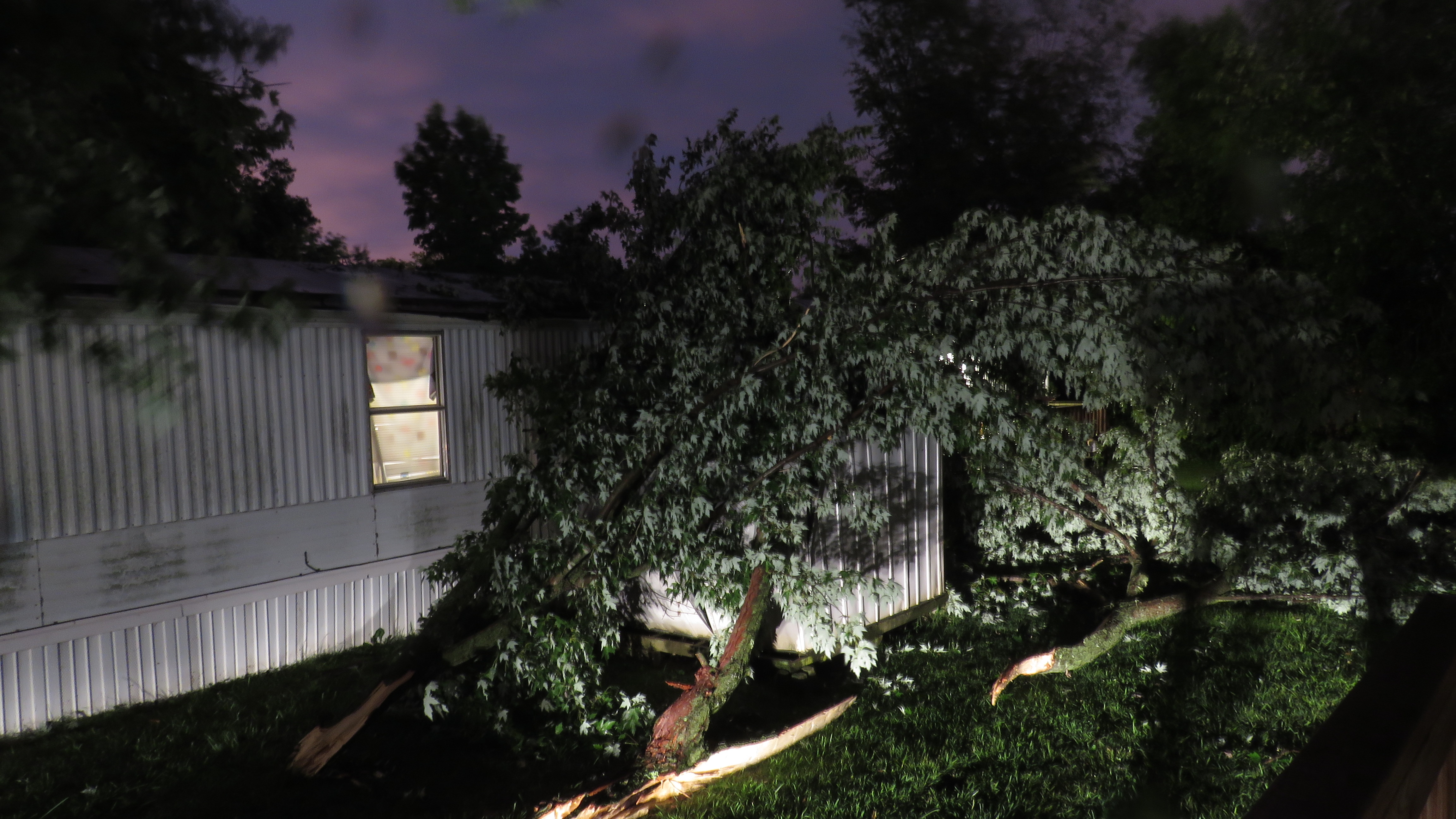 Severe Thunderstorm Causes Damage In Christian County | WHVO-FM