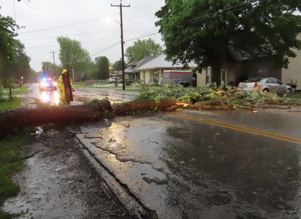 PHOTOS – Tuesday Morning Storm Damage | WKDZ Radio