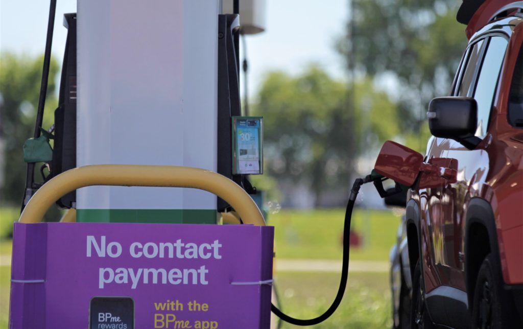 Gas Prices Stabilize In WKY As Oil Stocks Tumble