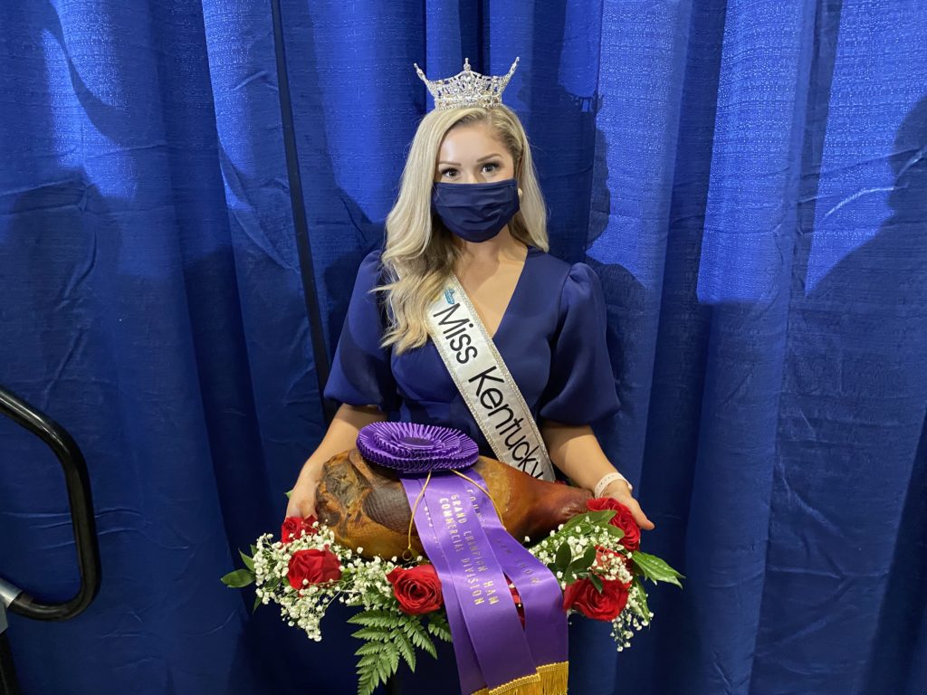 Kentucky Country Ham Auction Sets Record For Charity - Vimarsana News