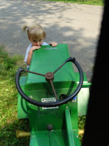 2021-hop-antique-tractor-show-30