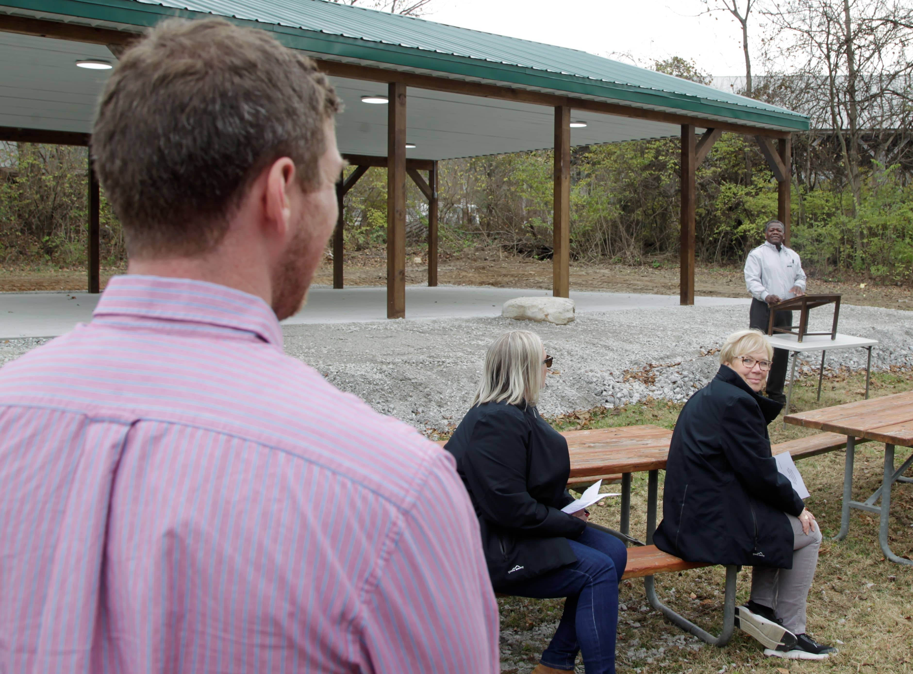 Officials Dedicate Jeffers Bend Pavilion In Hopkinsville WKDZ Radio