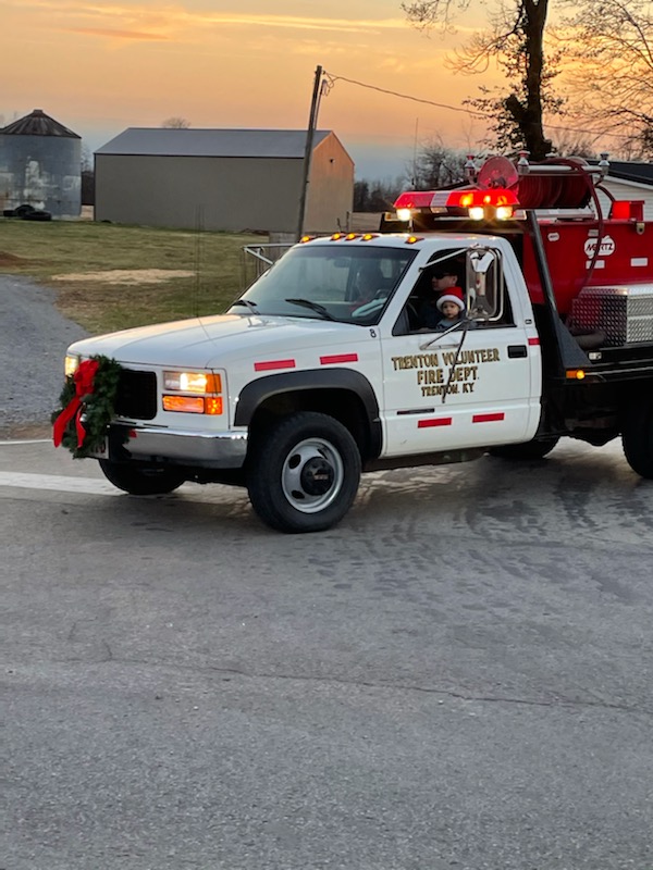 PHOTOS Trenton Christmas Parade WKDZ Radio