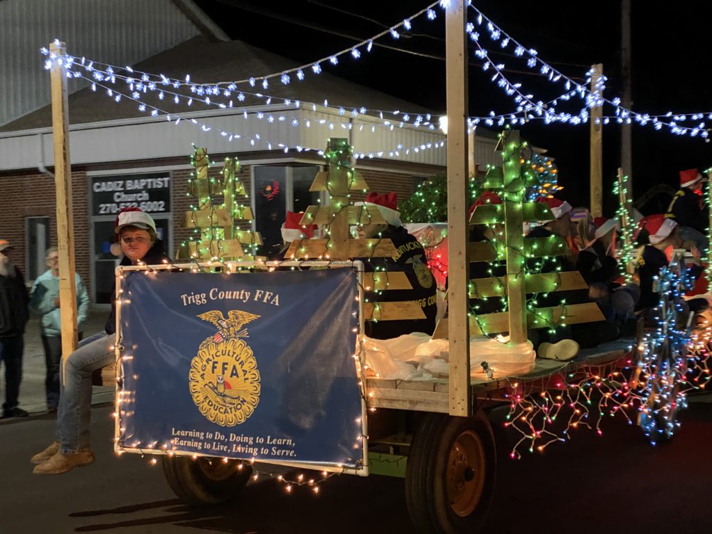 Cadiz Ohio 2022 Christmas Parade Photos – 2021 Cadiz Trigg County Christmas Parade | Wkdz Radio