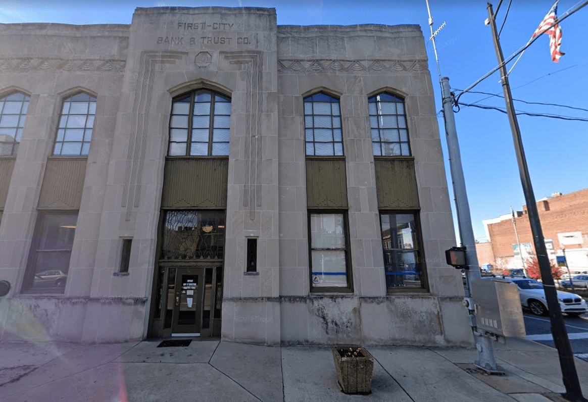 New Hopkinsville Regional Driver's Licensing Office Open WKDZ Radio