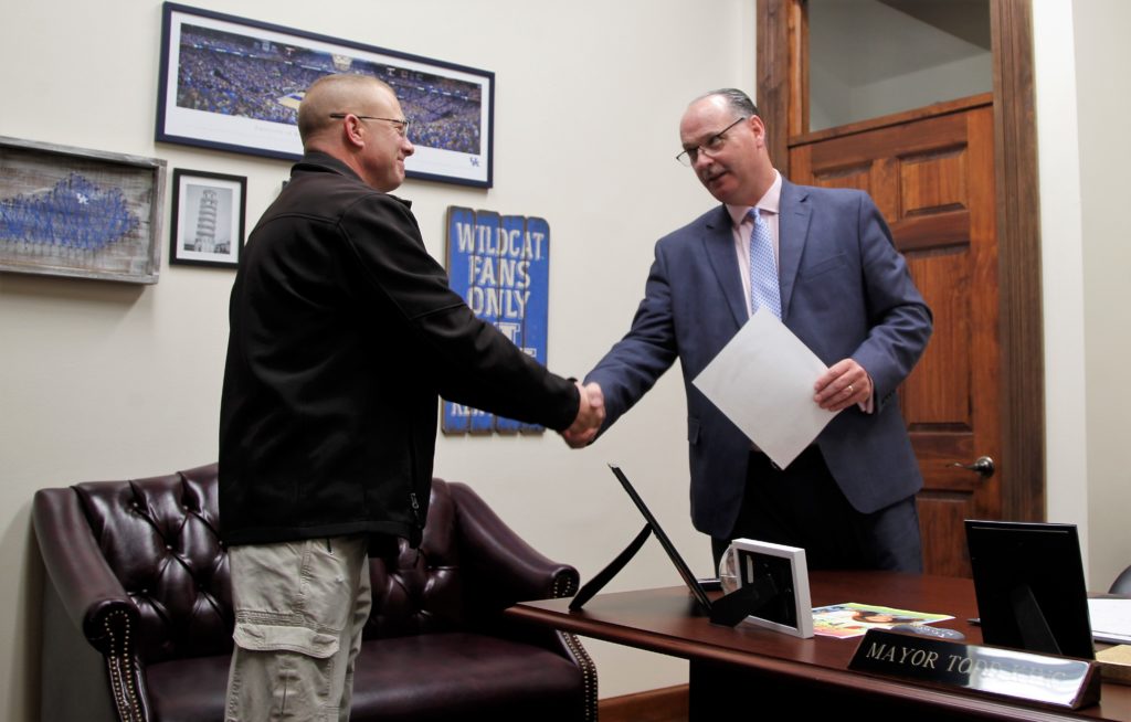 King, Cadiz Police Department Swear In Sholar - Vimarsana News