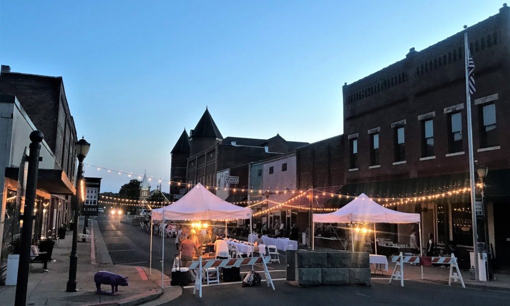 Janice Mason Art Museum Dinner On Main A Huge Success - Vimarsana News