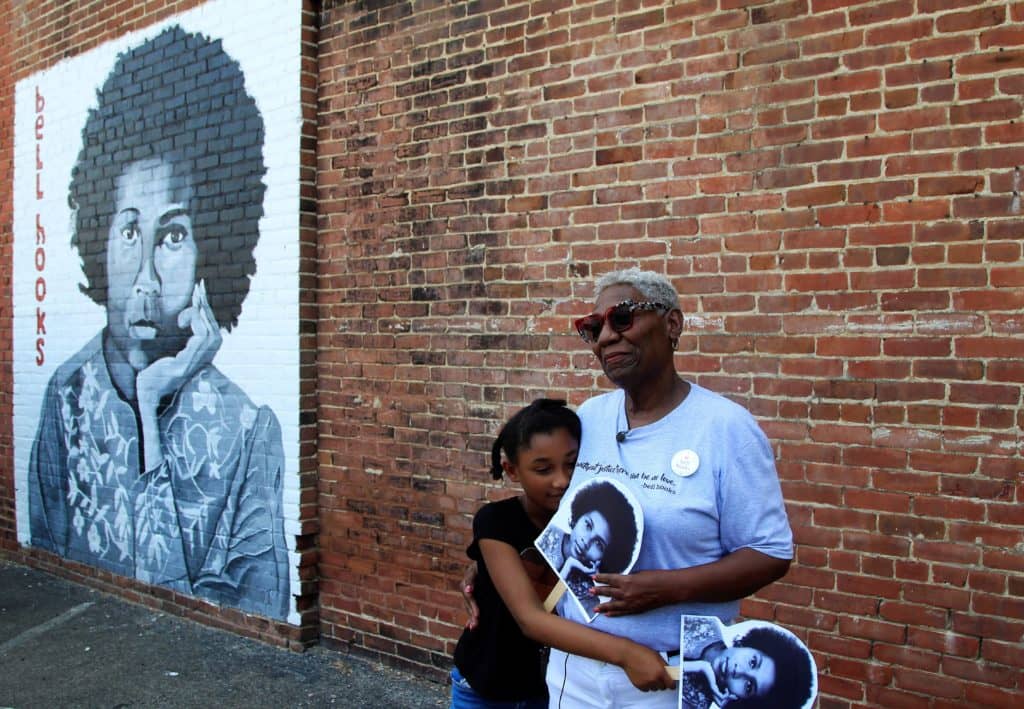 hooks' Mural Unveiled In Downtown Hopkinsville WKDZ Radio