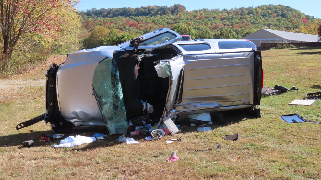 Man Injured In Christian County Rollover Crash - Vimarsana News