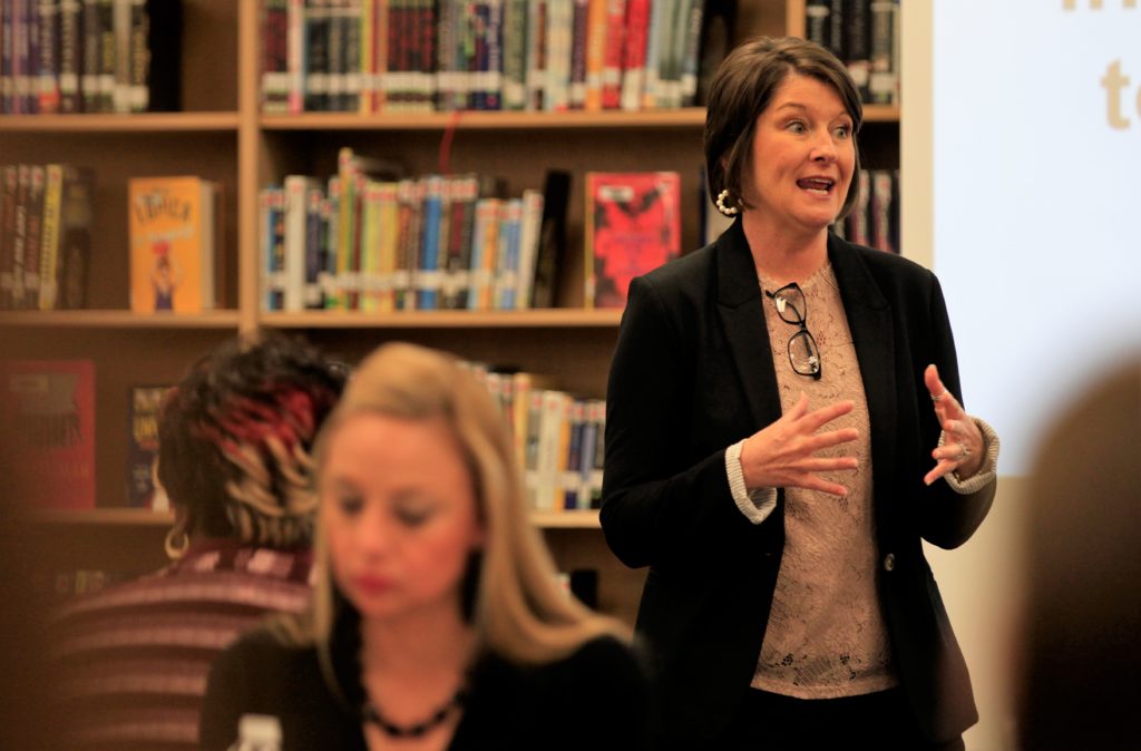 'Lead Like A Girl' Trying To Take Root At Trigg County HS - Vimarsana News