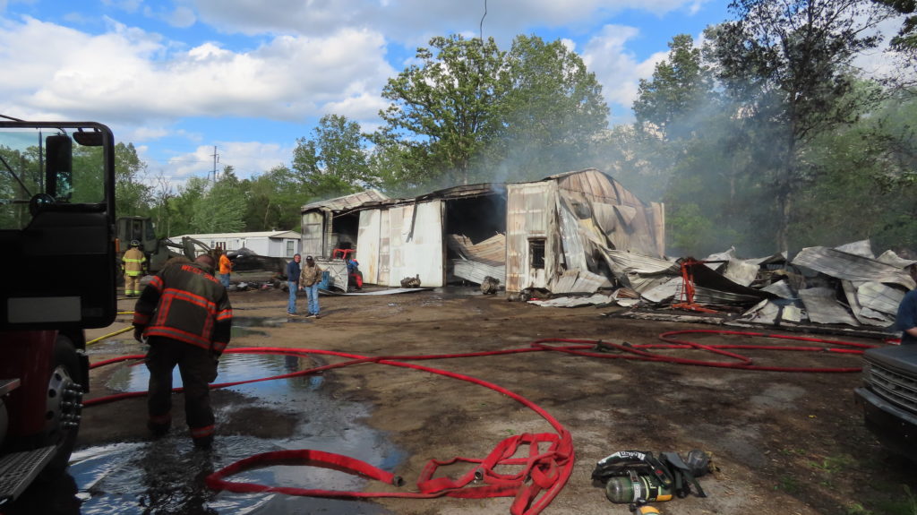 Large Garage Destroyed In Christian County Fire - Vimarsana News