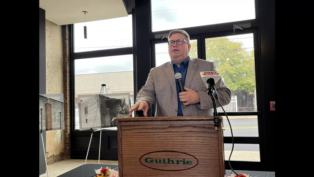 Petrie Sponsoring HB 749 Concerning Kentucky Pharmacies WKDZ Radio