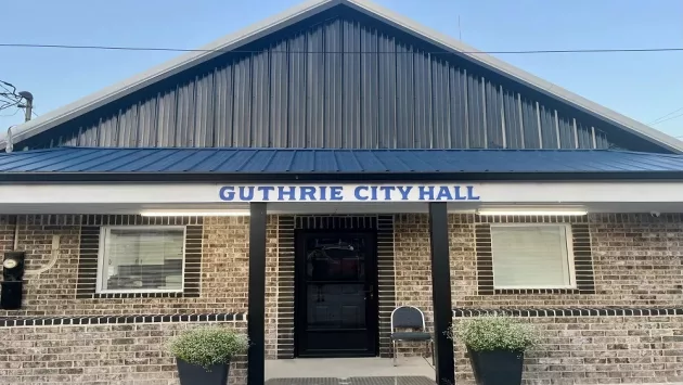 guthrie-city-hall