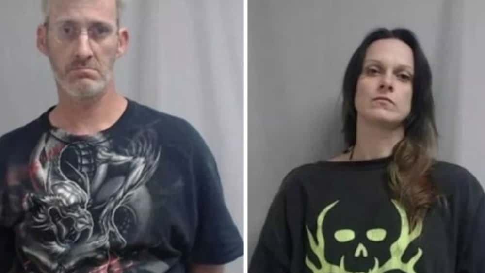 batesville-couple