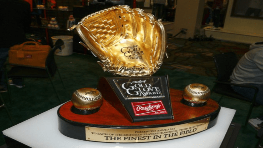 The Royal's Gordon, & Cardinal's Wong & O'Neil Win Gold Glove E