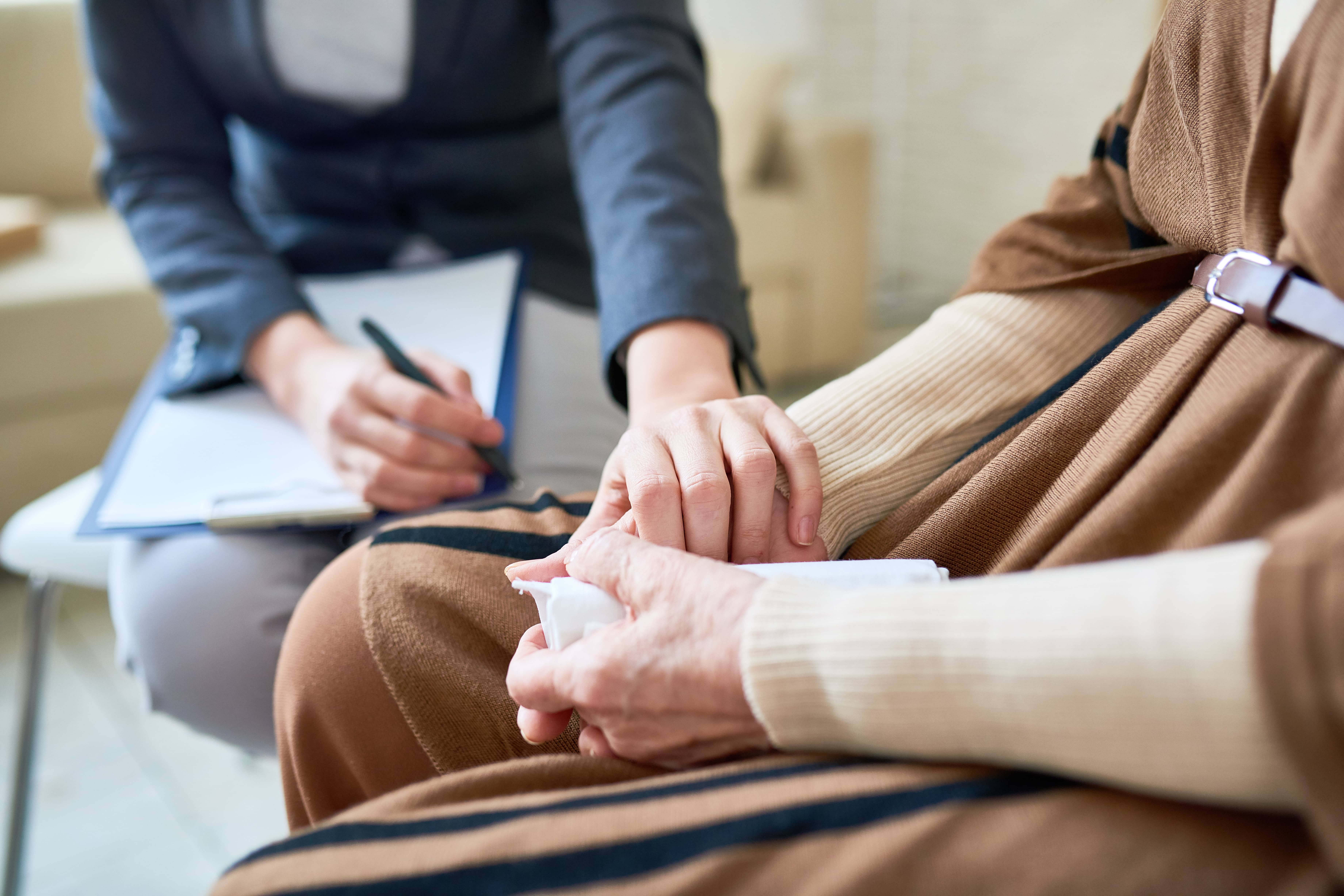 supportive-female-psychologist