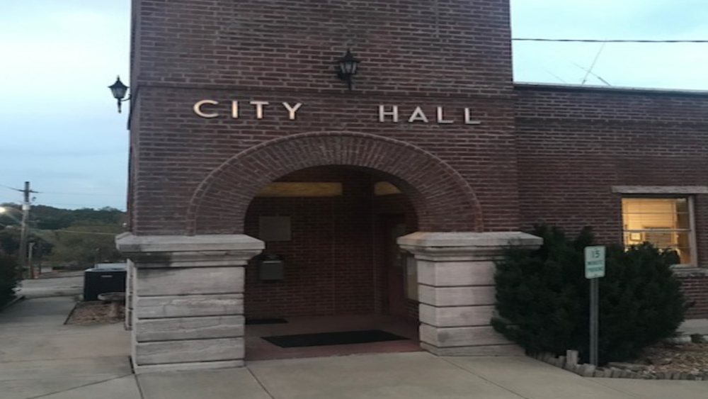 thayer-city-hall