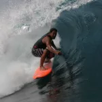 Pipeline surfer Tamayo Perry