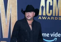 Jason Aldean at Allegient Stadium on March 7^ 2022 in Las Vegas^ NV