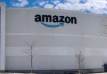 Amazon North American Delivery^ Return and Refurbished products center warehouse in Toronto Toronto^ Canada^ 10 April 2025