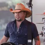 Jason Aldean performs onstage at NBC's 'Today Show' at Rockefeller Plaza July 31^ 2015 in New York City.