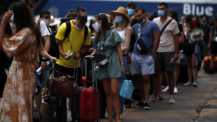 virus-outbreak-greece-tourism