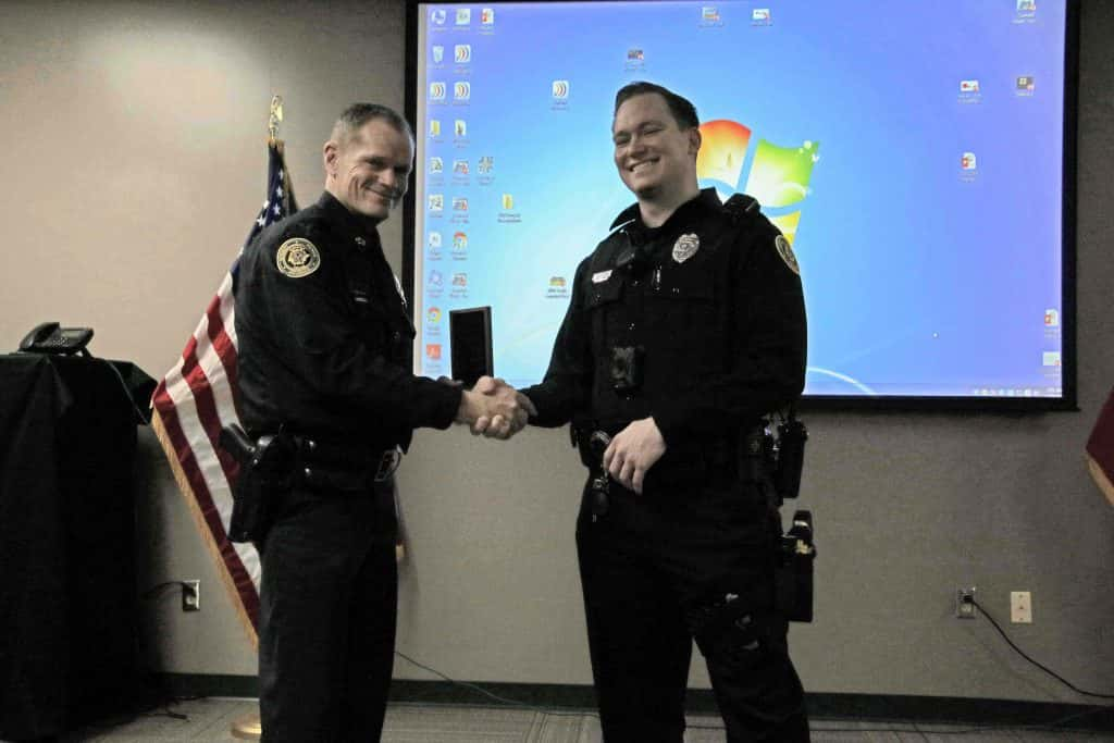 Clarksville Police Officer Recognized For Saving A Life Whvo Fm 9307