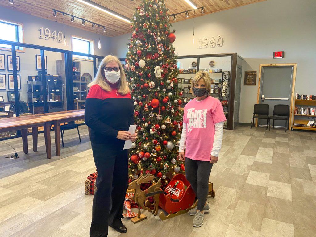 Hopkinsville's Pink Ribbon Network Receives Special Donation from The Edge Media Group - Vimarsana News