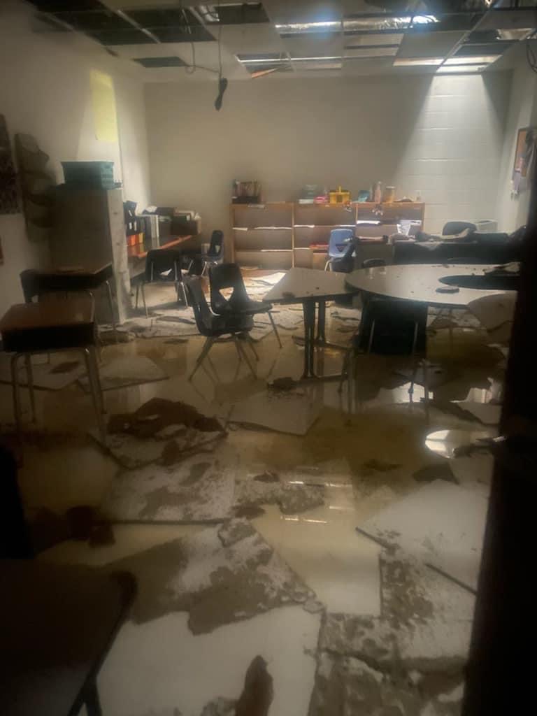 Christian County Schools Closed Monday, Pembroke Elementary Until January - Vimarsana News