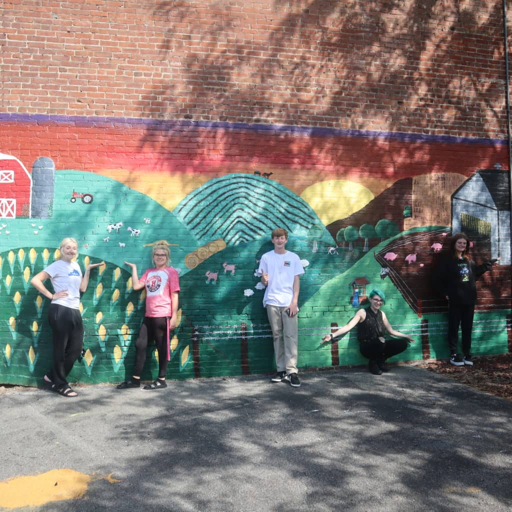 Agriculture Heritage Celebrated With Hopkinsville Mural - Vimarsana News
