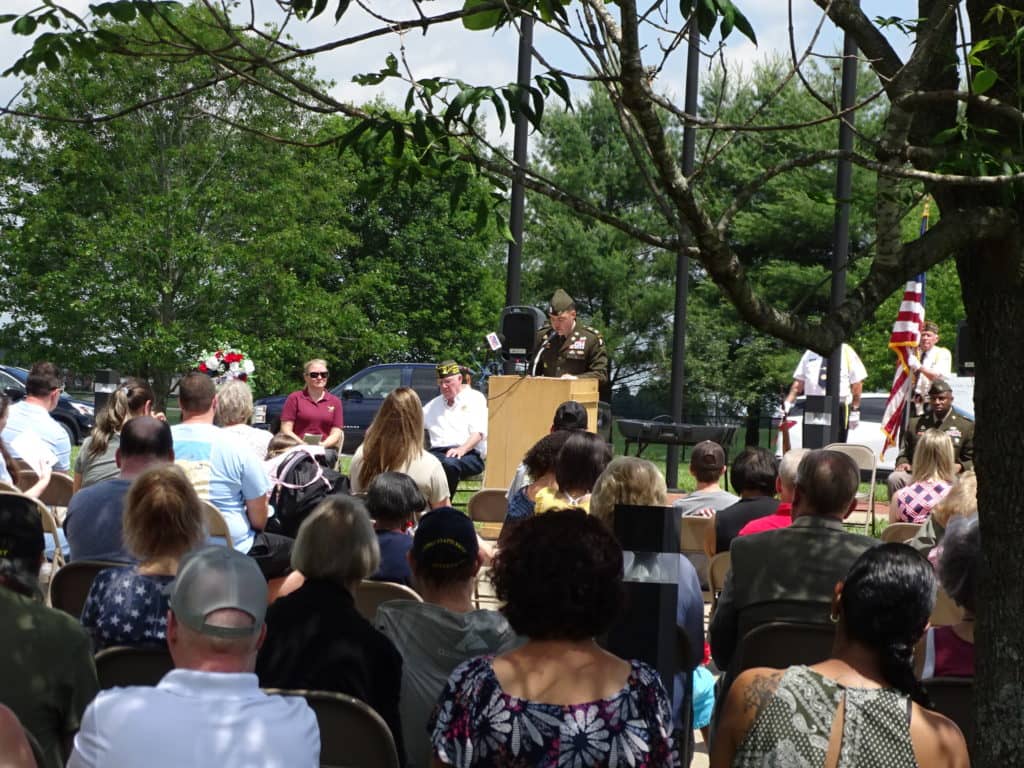 Kentucky Veterans Cemetery West Packed For Memorial Day Service - Vimarsana News