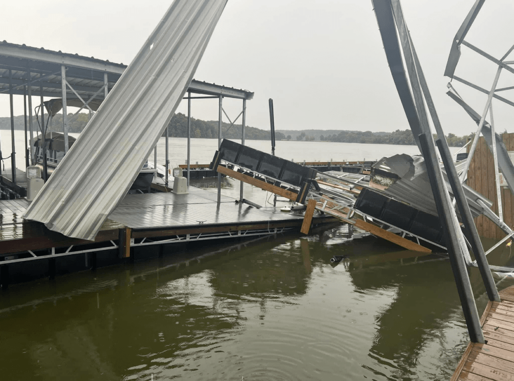 Storm Damage Reported At Hu B's In Kuttawa WHVOFM