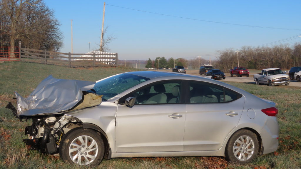 Two Injured In Cadiz Road Crash - Vimarsana News