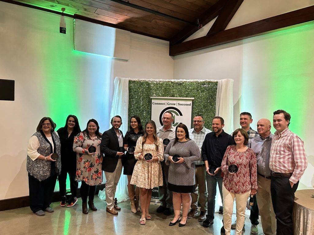 Chamber Honors 14 Businesses For Their Direction - Vimarsana News
