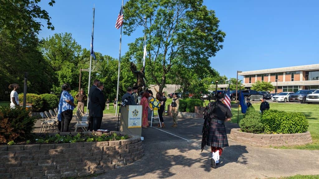 Hopkinsville FOP Honors Local Law Enforcement Officers Who Made Ultimate Sacrifice - Vimarsana News