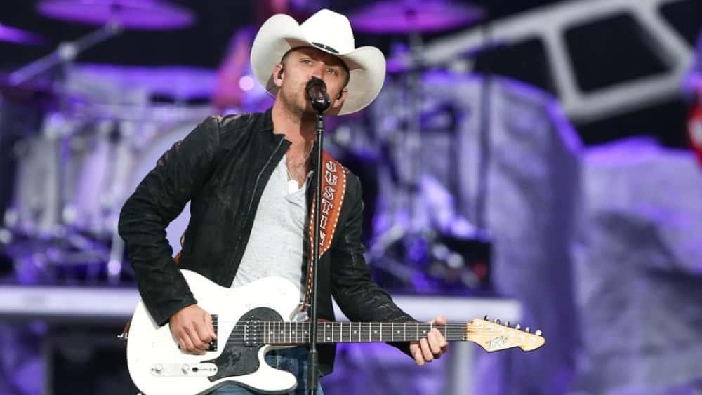 Justin Moore To Launch FloraBama Sunset Beach Concert Series 106.9