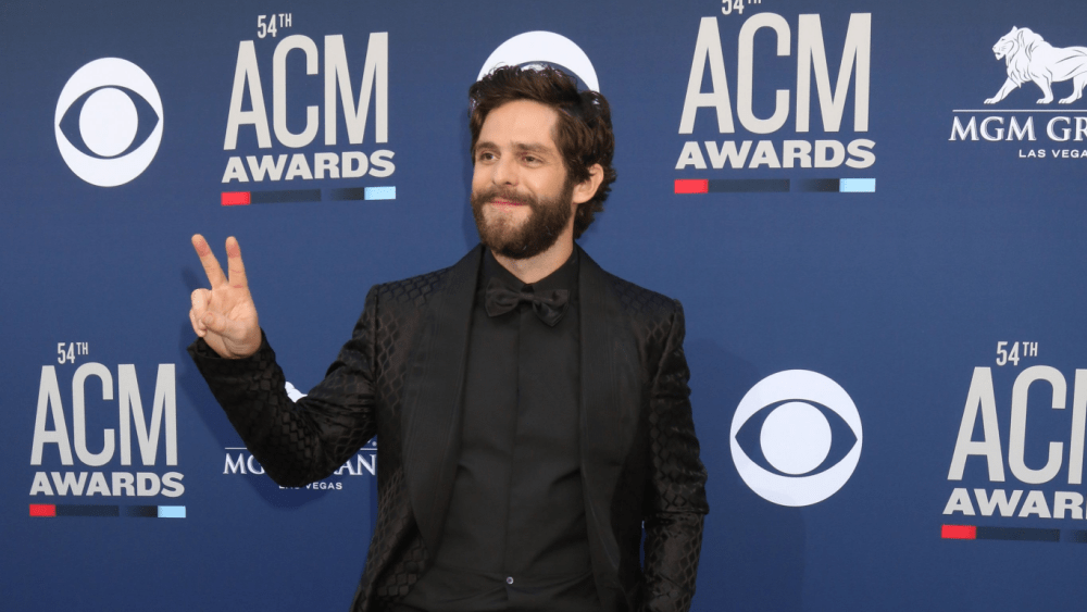 Thomas Rhett extends his 'Bring The Bar To You' tour into 2023 106.9