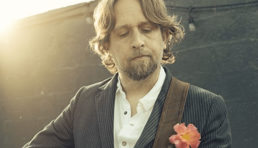 Hayes Carll / Abbey Brown & The Sound | 106.9 FM The Ranch