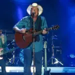 Tracy Lawrence performs at the CountryFlo Music and Camping Festival on November 4^ 2016 in Lake Wales^ Florida.