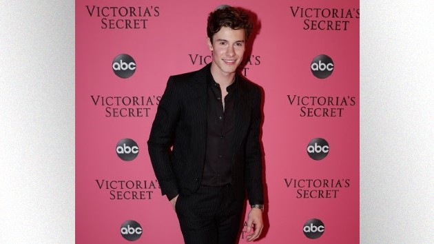 m_shawnmendesvicsecret_051019-2